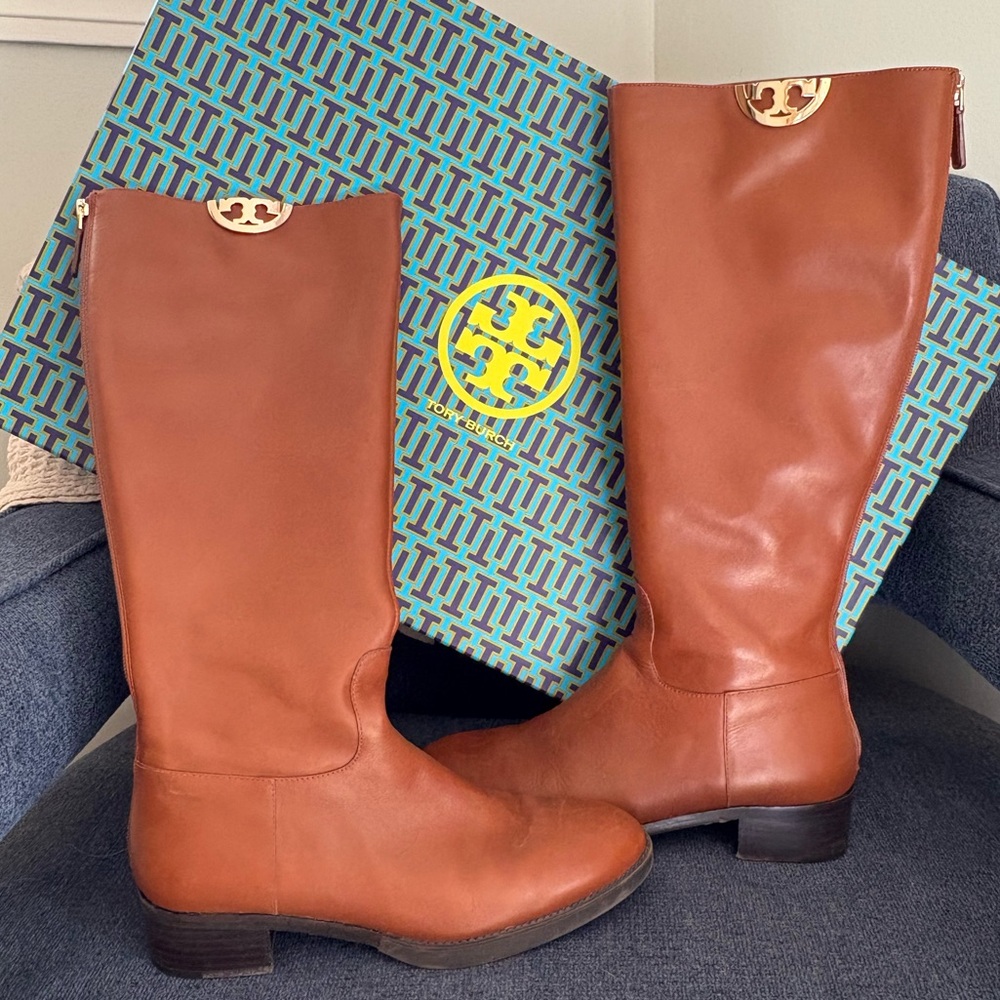 Tory Burch Sidney Boot